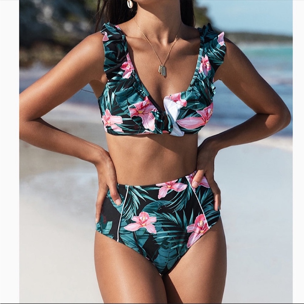 NWT CUPSHE Bikini Set High Waisted  tropical Floral ruffle top removable inserts